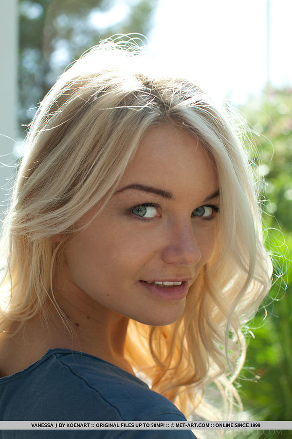 Инночка, 21 год, 2 размер груди